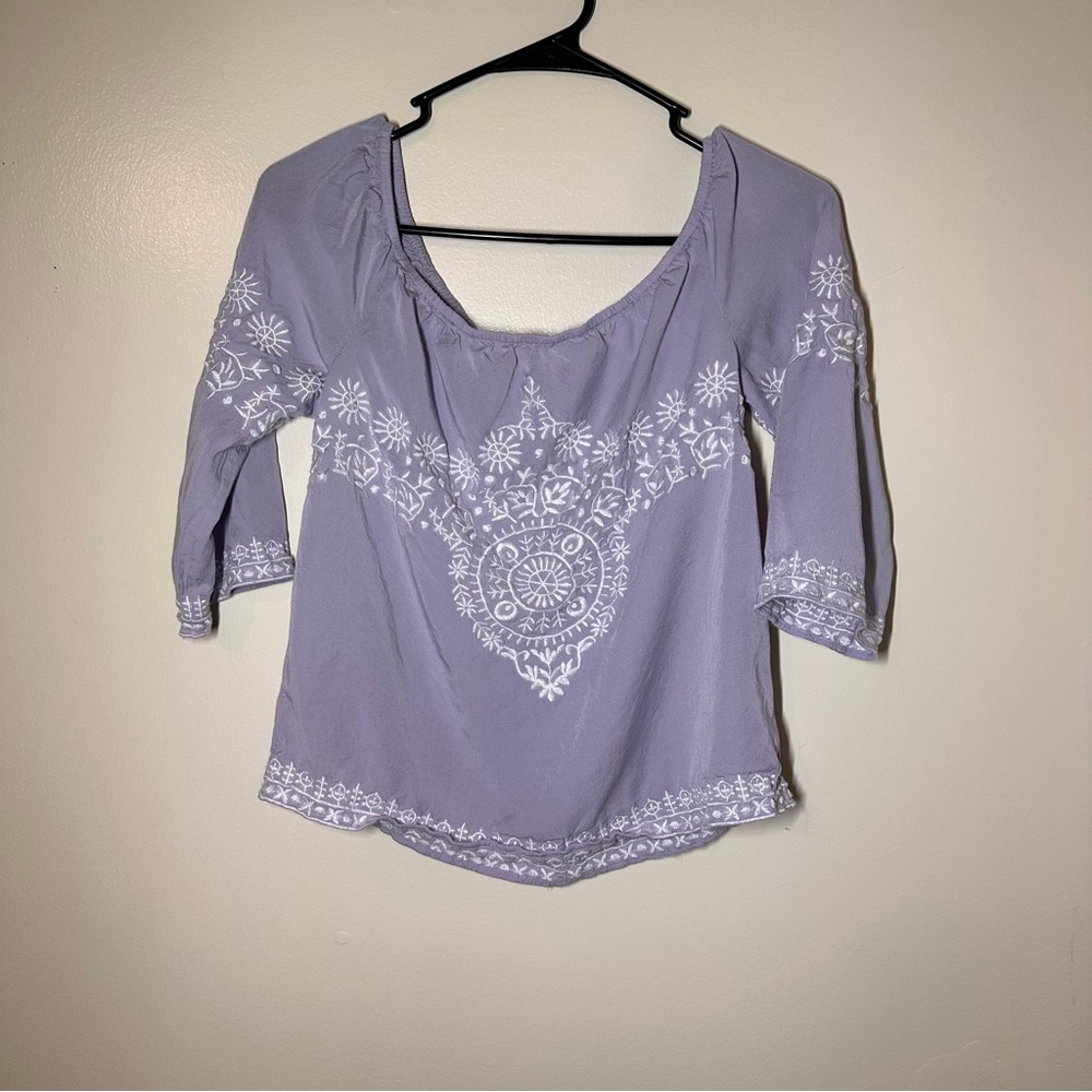 Gianni Bini Purple Blouse with White Embroidery - Picture 1 of 3